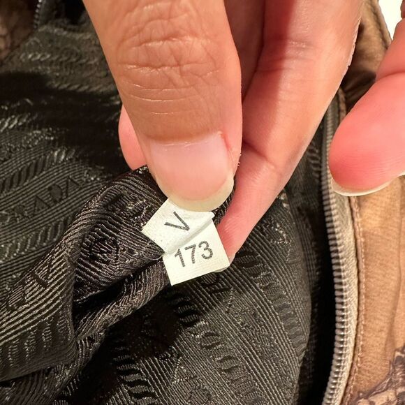 Pre-Owned Prada Tessuto Stampato Floral Nylon Tote Bag - Picture 16 of 16